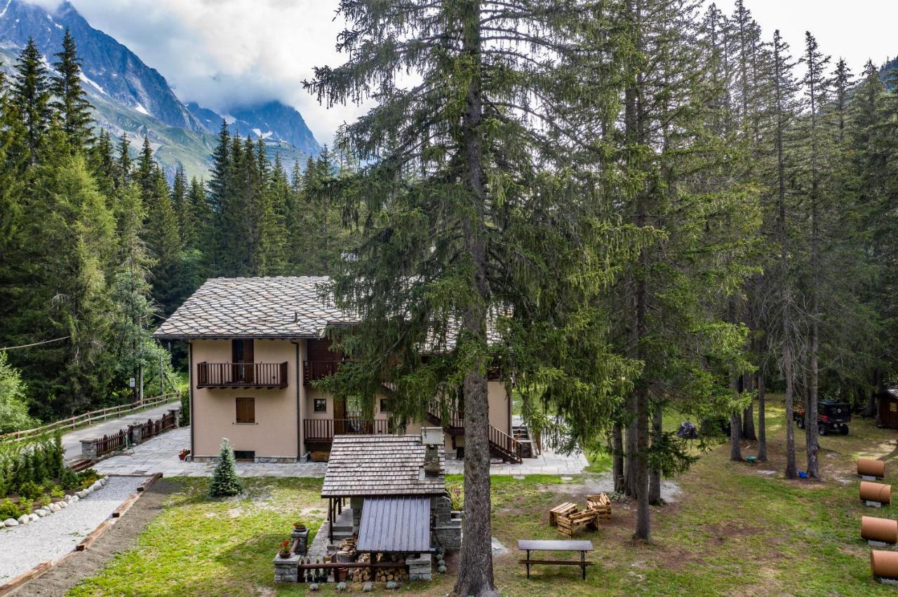 Wildhomes Wild Wolf Lodge Courmayeur Exteriér fotografie