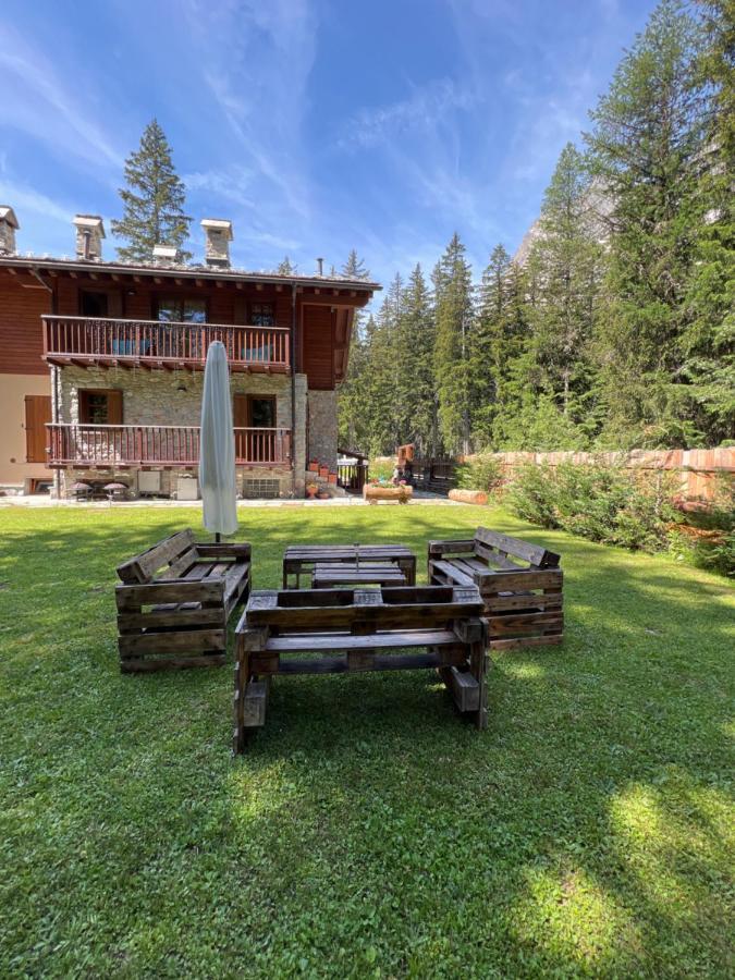 Wildhomes Wild Wolf Lodge Courmayeur Exteriér fotografie